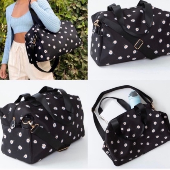 ALICE + OLIVIA Daisy Floral Black Over Night Travel Duffle Bag Brand NEW Women - Picture 3 of 15